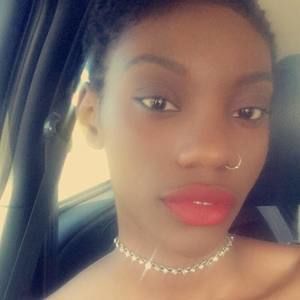 Meet your Posher, Ebony